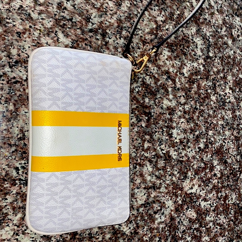 MK wallet pouch